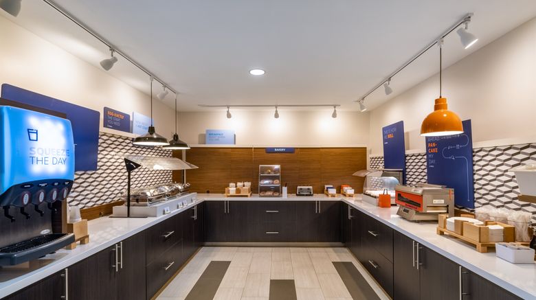 <b>Holiday Inn Express & Suites Talladega Restaurant</b>. Images powered by <a href="https://www.leonardoworldwide.com/" title="Leonardo Worldwide" target="_blank">Leonardo</a>.