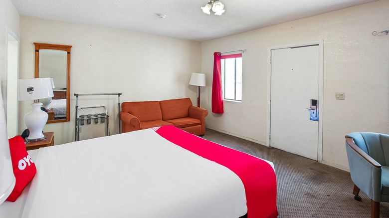 <b>OYO Hotel Yuma AZ Desert Grove Room</b>. Images powered by <a href="https://www.leonardoworldwide.com/" title="Leonardo Worldwide" target="_blank">Leonardo</a>.
