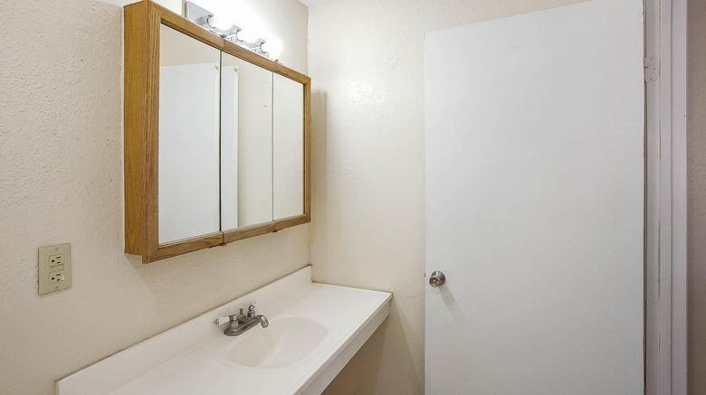 <b>OYO Hotel Yuma AZ Desert Grove Room</b>. Images powered by <a href="https://www.leonardoworldwide.com/" title="Leonardo Worldwide" target="_blank">Leonardo</a>.