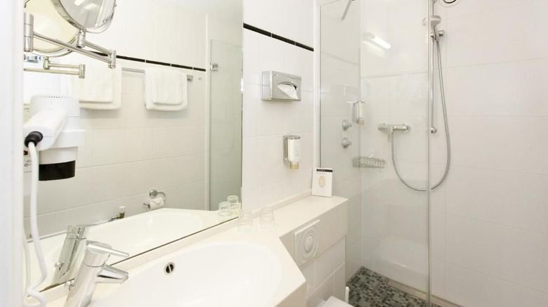 <b>Hotel Scala Frankfurt Room</b>. Images powered by <a href="https://www.leonardoworldwide.com/" title="Leonardo Worldwide" target="_blank">Leonardo</a>.