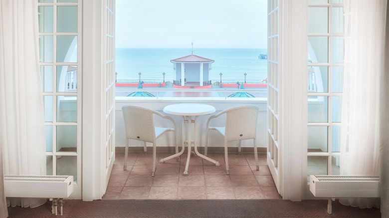 <b>Travel Charme Kurhaus Binz Restaurant</b>. Images powered by <a href="https://www.leonardoworldwide.com/" title="Leonardo Worldwide" target="_blank">Leonardo</a>.