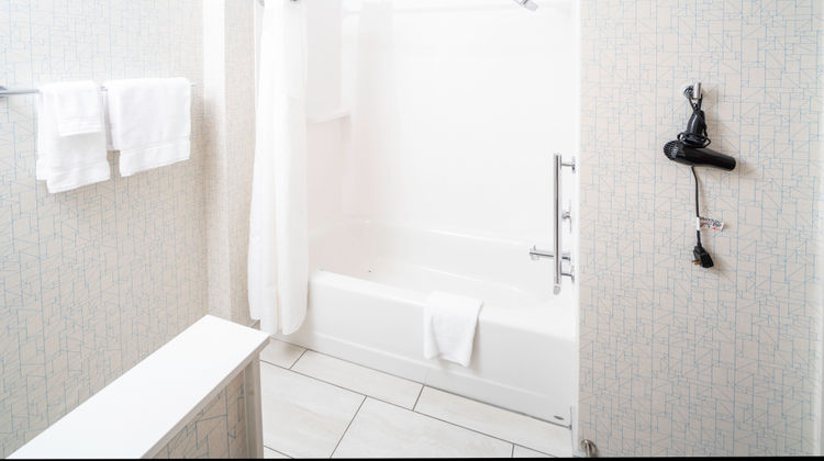 Holiday Inn Express & Suites Rock Hill Room