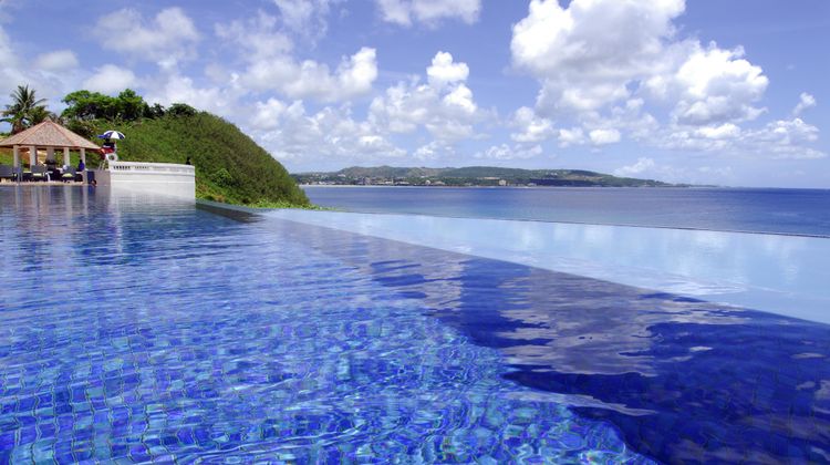 RIHGA Royal Laguna Resort Pool
