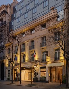 Renaissance Paris Nobel Tour Eiffel Hotel