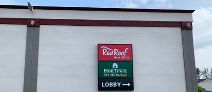 HomeTowne Studios Battle Creek Exterior