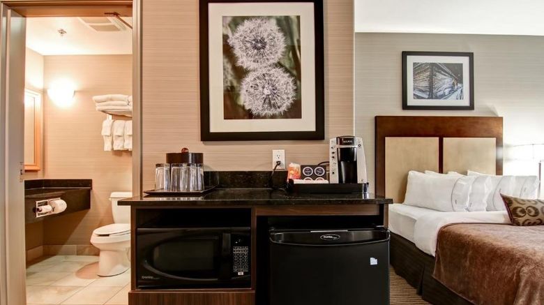 <b>Canalta Hotel Assiniboia Lobby</b>. Images powered by <a href="https://www.leonardoworldwide.com/" title="Leonardo Worldwide" target="_blank">Leonardo</a>.