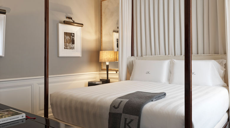 <b>J K Place Roma Suite</b>. Images powered by <a href="https://www.leonardoworldwide.com/" title="Leonardo Worldwide" target="_blank">Leonardo</a>.