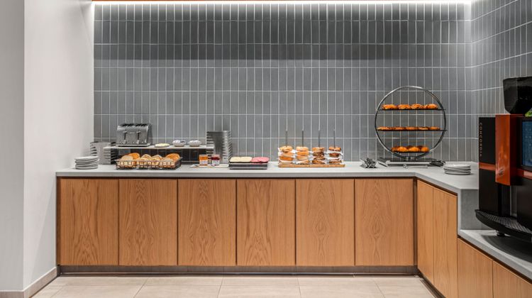 Marina del Rey Marriott Restaurant