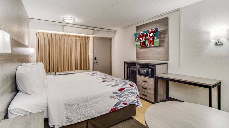 <b>Red Roof Inn Columbia East - Ft Jackson Room</b>. Images powered by <a href="https://www.leonardoworldwide.com/" title="Leonardo Worldwide" target="_blank">Leonardo</a>.