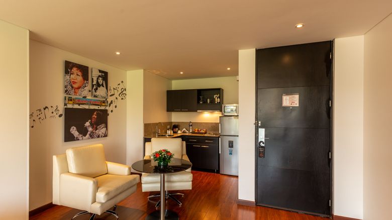 <b>Blue Doors Jazz Apartments Suite</b>. Images powered by <a href="https://www.leonardoworldwide.com/" title="Leonardo Worldwide" target="_blank">Leonardo</a>.