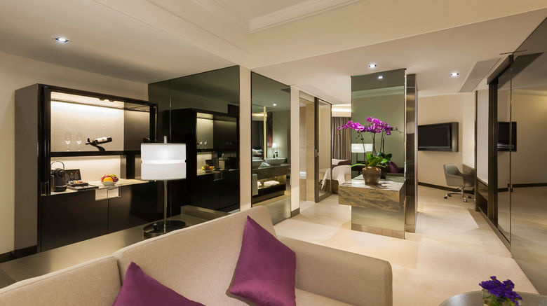<b>Gateway Hotel Suite</b>. Images powered by <a href="https://www.leonardoworldwide.com/" title="Leonardo Worldwide" target="_blank">Leonardo</a>.