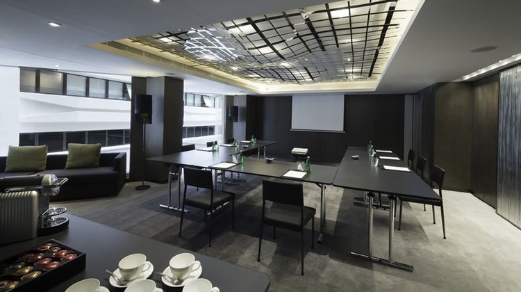 Gateway Hotel Meeting