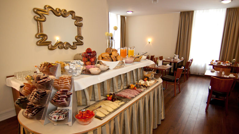 <b>Novum Hotel Continental Hamburg Restaurant</b>. Images powered by <a href="https://leonardo.com/" title="Leonardo Worldwide" target="_blank">Leonardo</a>.