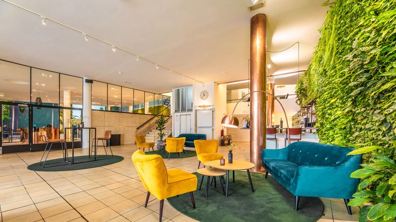 <b>Hotel Gooiland Lobby</b>. Images powered by <a href="https://www.leonardoworldwide.com/" title="Leonardo Worldwide" target="_blank">Leonardo</a>.