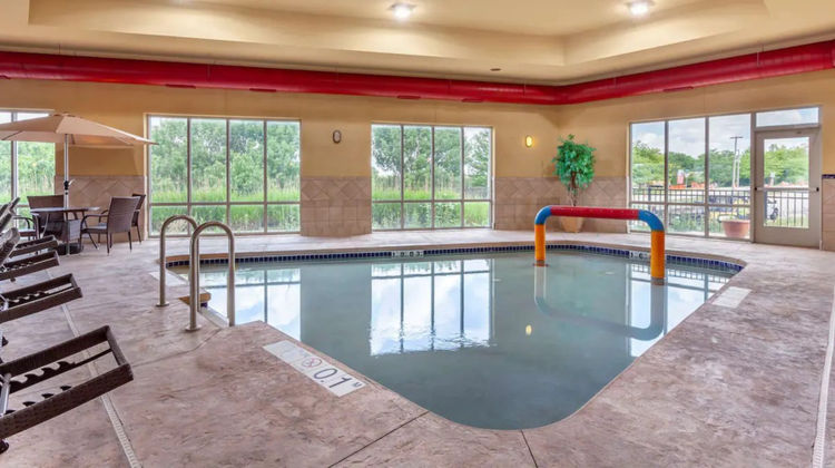 Holiday Inn Express & Suites Park Place Recreation