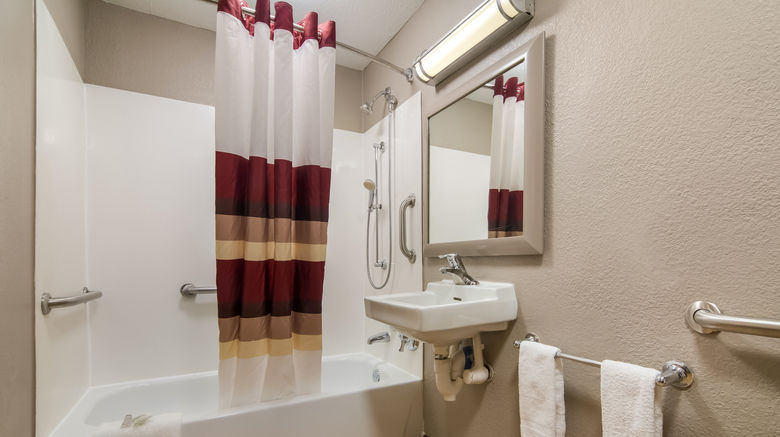 <b>Red Roof Inn Durham - Triangle Park Room</b>. Images powered by <a href="https://www.leonardoworldwide.com/" title="Leonardo Worldwide" target="_blank">Leonardo</a>.