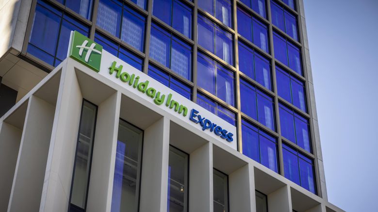 <b>Holiday Inn Express Auckland City Centre Exterior</b>. Images powered by <a href="https://www.leonardoworldwide.com/" title="Leonardo Worldwide" target="_blank">Leonardo</a>.