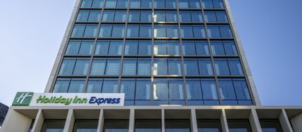 Holiday Inn Express Auckland City Centre Exterior