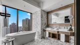 <b>InterContinental Kaohsiung Suite</b>. Images powered by <a href="https://www.leonardoworldwide.com/" title="Leonardo Worldwide" target="_blank">Leonardo</a>.