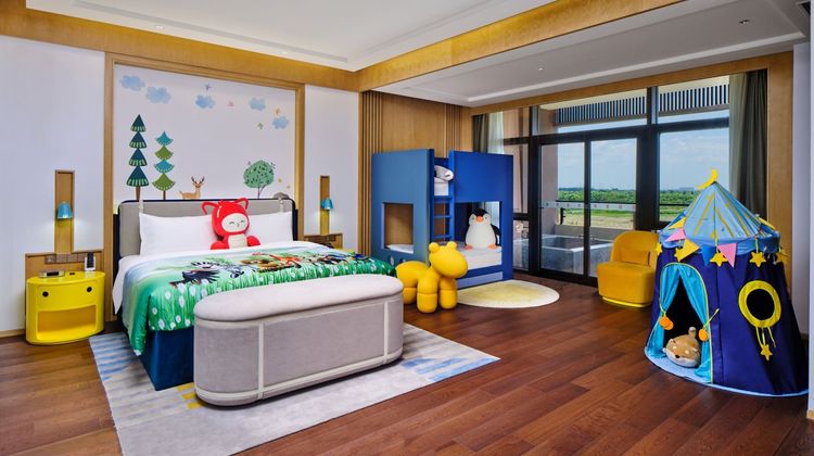 HUALUXE Bay Hot Spring Resort Suite
