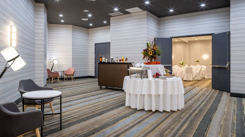 <b>Holiday Inn Long Island Islip Arpt East Ballroom</b>. Images powered by <a href="https://www.leonardoworldwide.com/" title="Leonardo Worldwide" target="_blank">Leonardo</a>.