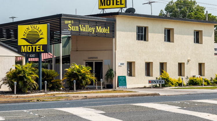 Sun Valley Motel Exterior