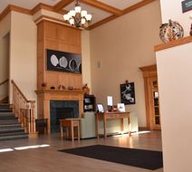 Holiday Inn Express & Stes Pt Washington Lobby