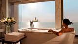 <b>JW Marriott Mumbai Juhu Suite</b>. Images powered by <a href="https://www.leonardoworldwide.com/" title="Leonardo Worldwide" target="_blank">Leonardo</a>.