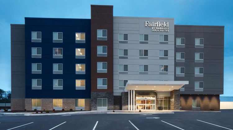 Fairfield Inn & Suites Stony Creek Exterior