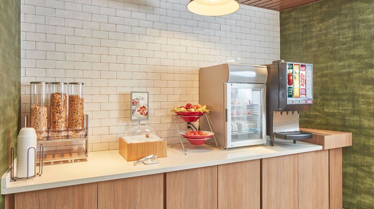 Fairfield Inn & Suites Stony Creek Restaurant