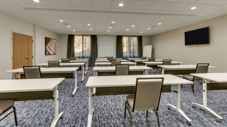 Fairfield Inn & Suites Dalton Meeting