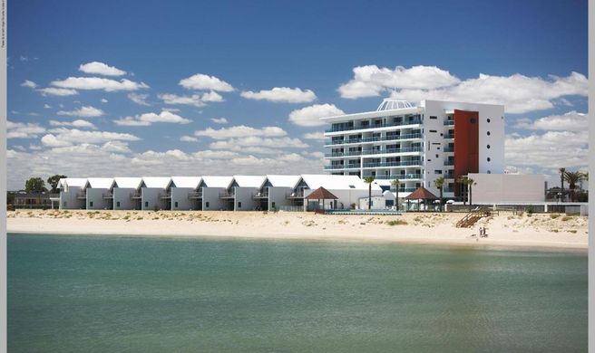 Seashells Resort Mandurah Exterior