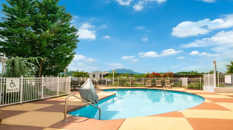 <b>Holiday Inn Express Pigeon Forge Pool</b>. Images powered by <a href="https://www.leonardoworldwide.com/" title="Leonardo Worldwide" target="_blank">Leonardo</a>.
