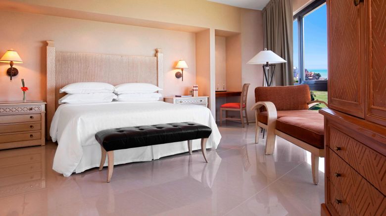 <b>Sheraton Mar del Plata Hotel Room</b>. Images powered by <a href="https://www.leonardoworldwide.com/" title="Leonardo Worldwide" target="_blank">Leonardo</a>.