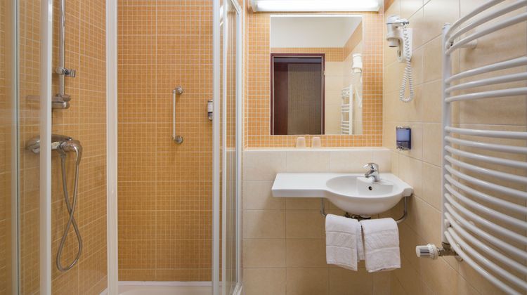 Hotel Benczur Room