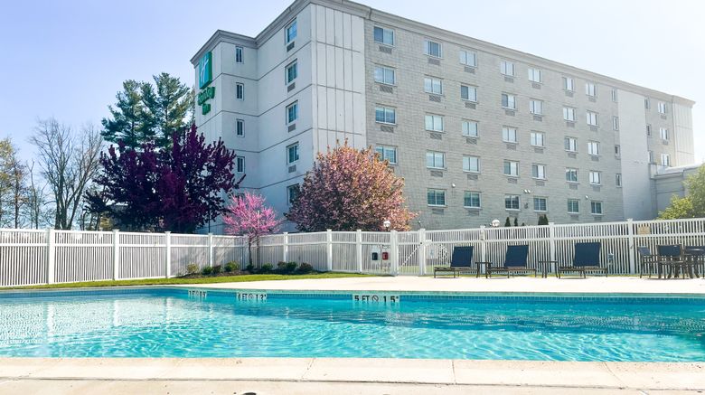 <b>Holiday Inn Salem Pool</b>. Images powered by <a href="https://www.leonardoworldwide.com/" title="Leonardo Worldwide" target="_blank">Leonardo</a>.