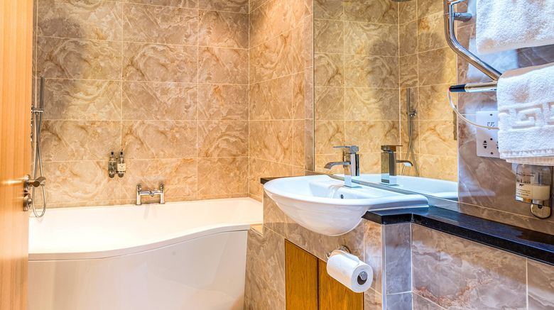 <b>Royal Athenaeum Suites Room</b>. Images powered by <a href="https://www.leonardoworldwide.com/" title="Leonardo Worldwide" target="_blank">Leonardo</a>.