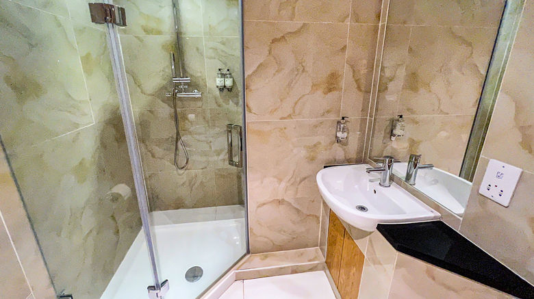 <b>Royal Athenaeum Suites Room</b>. Images powered by <a href="https://www.leonardoworldwide.com/" title="Leonardo Worldwide" target="_blank">Leonardo</a>.