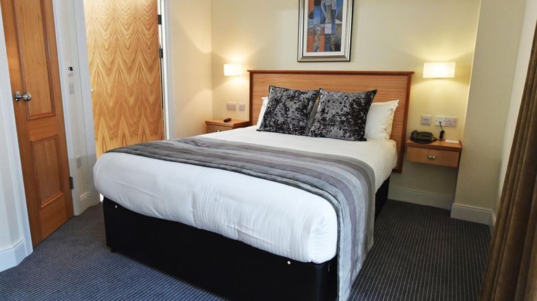 <b>Royal Athenaeum Suites Room</b>. Images powered by <a href="https://www.leonardoworldwide.com/" title="Leonardo Worldwide" target="_blank">Leonardo</a>.