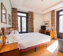 Petit Palace Preciados Hotel Room