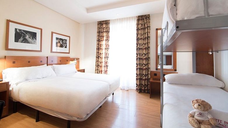 <b>Petit Palace Preciados Hotel Room</b>. Images powered by <a href="https://www.leonardoworldwide.com/" title="Leonardo Worldwide" target="_blank">Leonardo</a>.