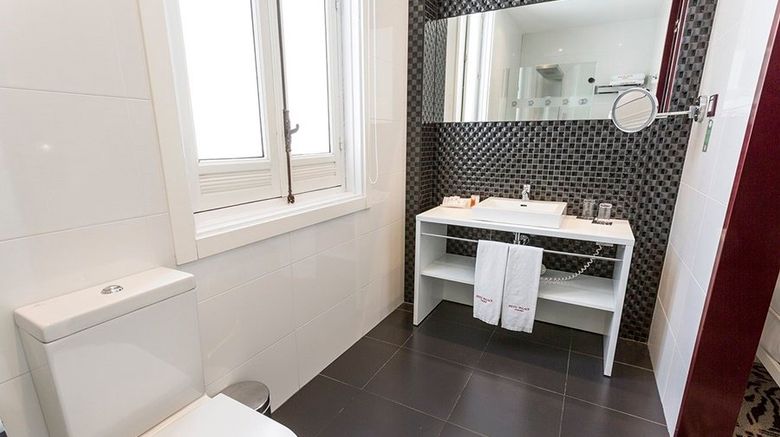<b>Petit Palace Lealtad Plaza Room</b>. Images powered by <a href="https://www.leonardoworldwide.com/" title="Leonardo Worldwide" target="_blank">Leonardo</a>.