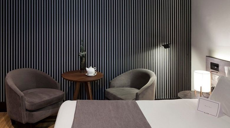<b>ICON Embassy Room</b>. Images powered by <a href="https://www.leonardoworldwide.com/" title="Leonardo Worldwide" target="_blank">Leonardo</a>.
