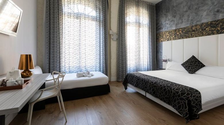 <b>Hotel Petit Palace Savoy Alfonso XII Room</b>. Images powered by <a href="https://www.leonardoworldwide.com/" title="Leonardo Worldwide" target="_blank">Leonardo</a>.