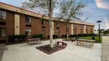 Red Roof Inn & Suites Jacksonville, NC Exterior
