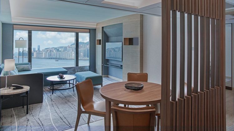 New World Millennium Hong Kong Hotel Suite