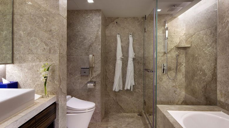 <b>New World Millennium Hong Kong Hotel Exterior</b>. Images powered by <a href="https://www.leonardoworldwide.com/" title="Leonardo Worldwide" target="_blank">Leonardo</a>.