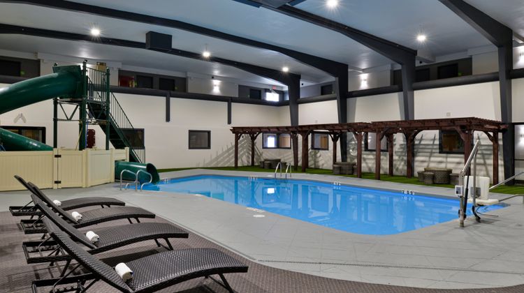 Holiday Inn Convention Center Pool