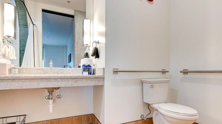 <b>Elwood Hotel & Suites Room</b>. Images powered by <a href="https://www.leonardoworldwide.com/" title="Leonardo Worldwide" target="_blank">Leonardo</a>.