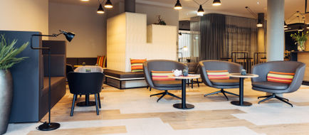 The Harry's Home Bern Lobby